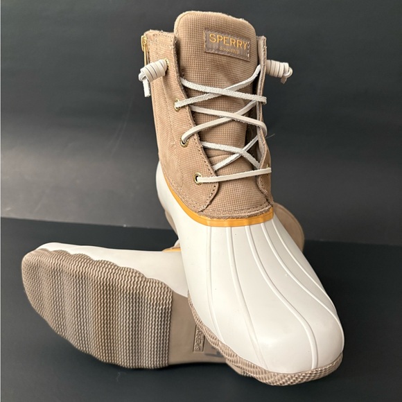 Women’s Sperry Top-SiderTan and Cream Boots - Picture 6 of 9